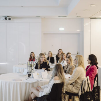 Akademia Wytwornia Slubow 293