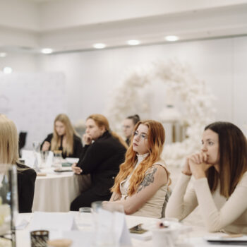 Akademia Wytwornia Slubow 332