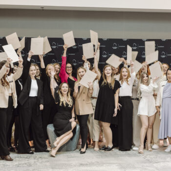 Akademia Wytwornia Slubow 414