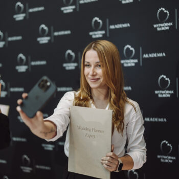 Akademia Wytwornia Slubow 424