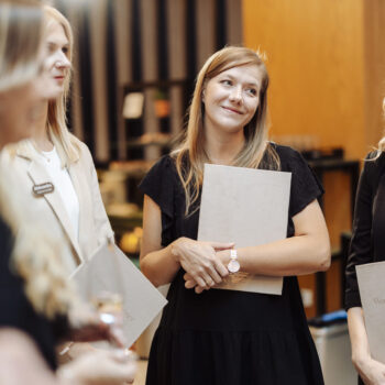 Akademia Wytwornia Slubow 431